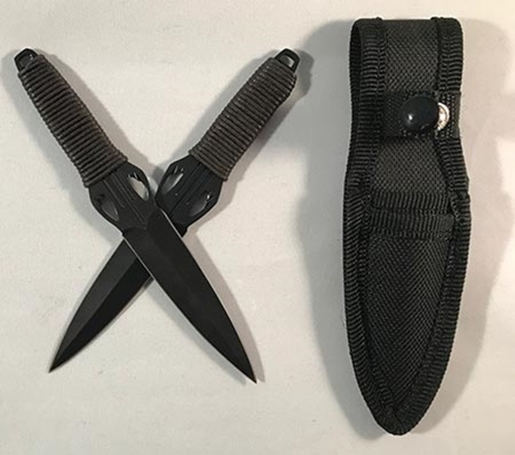 Picture of Sneak Attack Two Piece Throwing Knife Set